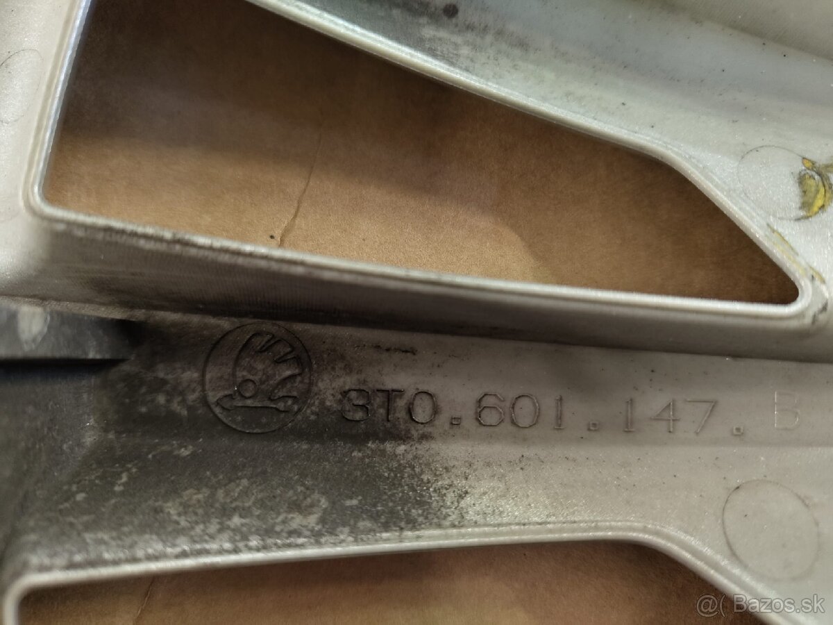 Puklice Škoda Octavia 16 palcove original - 3