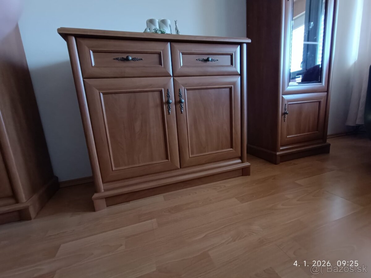 Obývacia zostava a stolík - 3