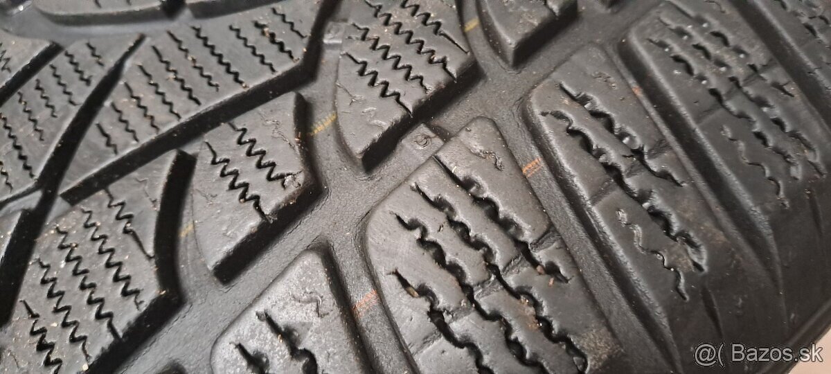 Predám 4ks jazdené zimné 235/50r19-99H Dunlop - 3