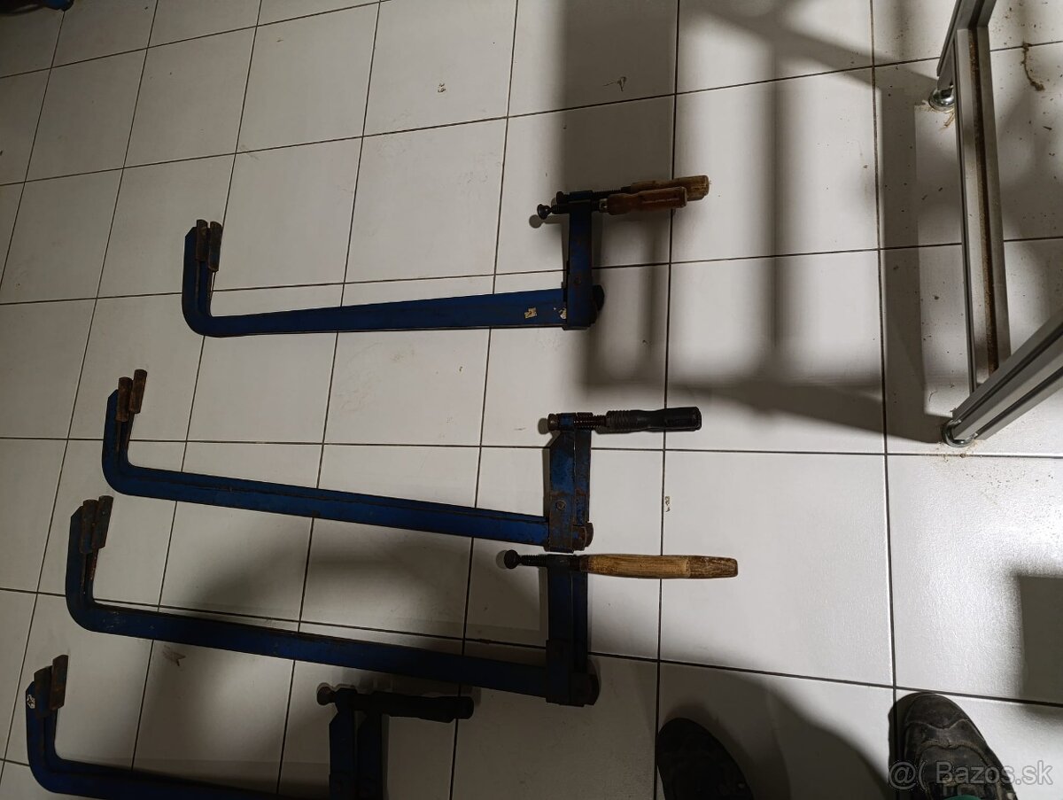 Predam stolárske zvierky . - 3