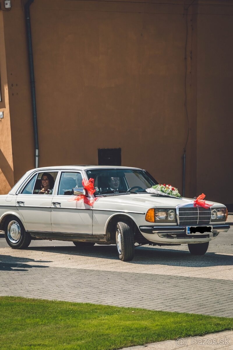 Predam Mercedes W123 piano 230e benzin - 3