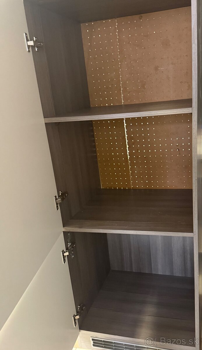 Predám používanú skriňu - 3