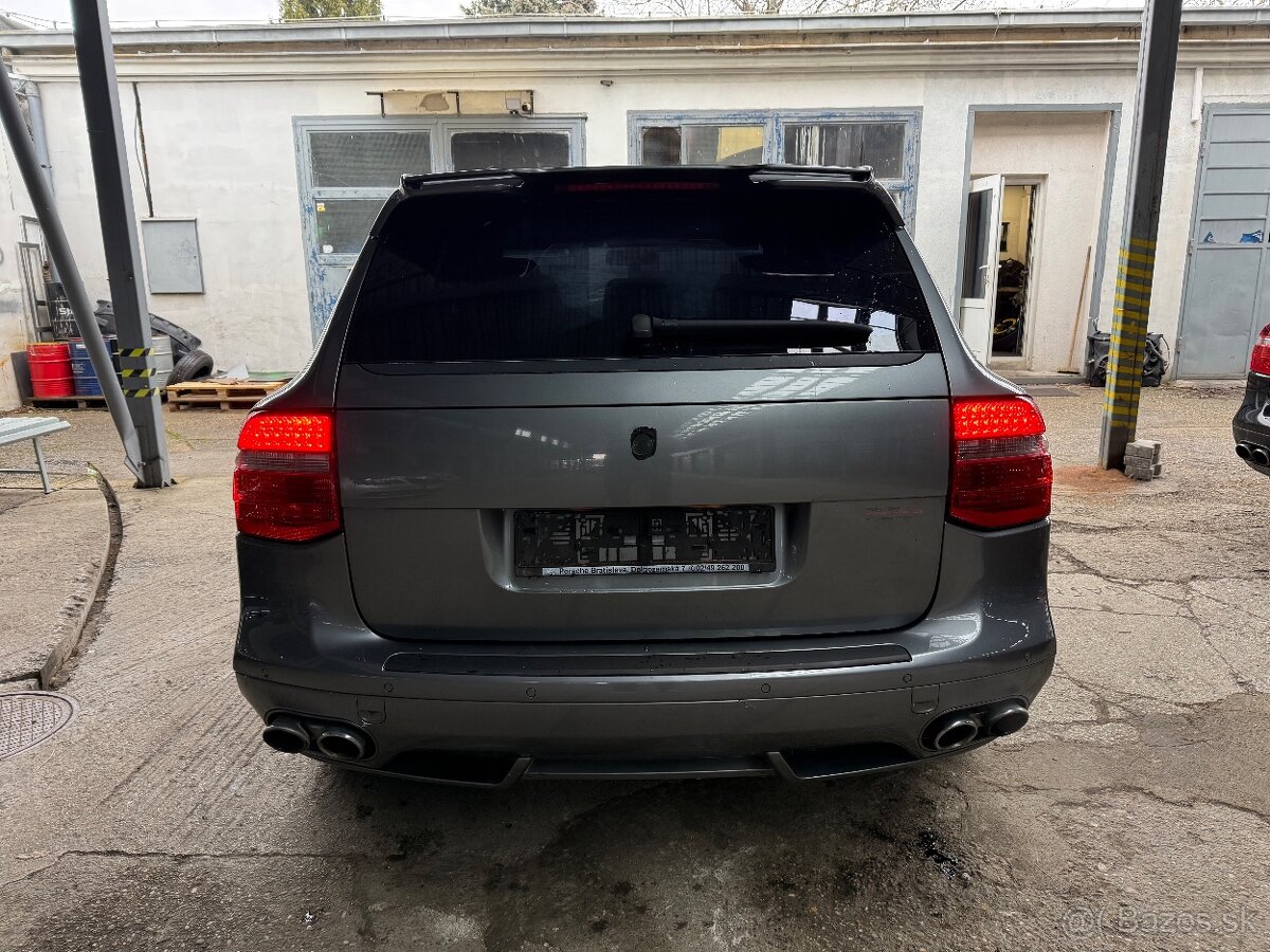 PORSCHE CAYENNE Turbo - 3