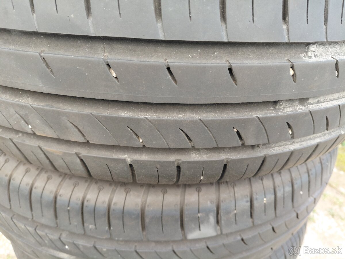 4x letne Kumho 185/65R15 - 3