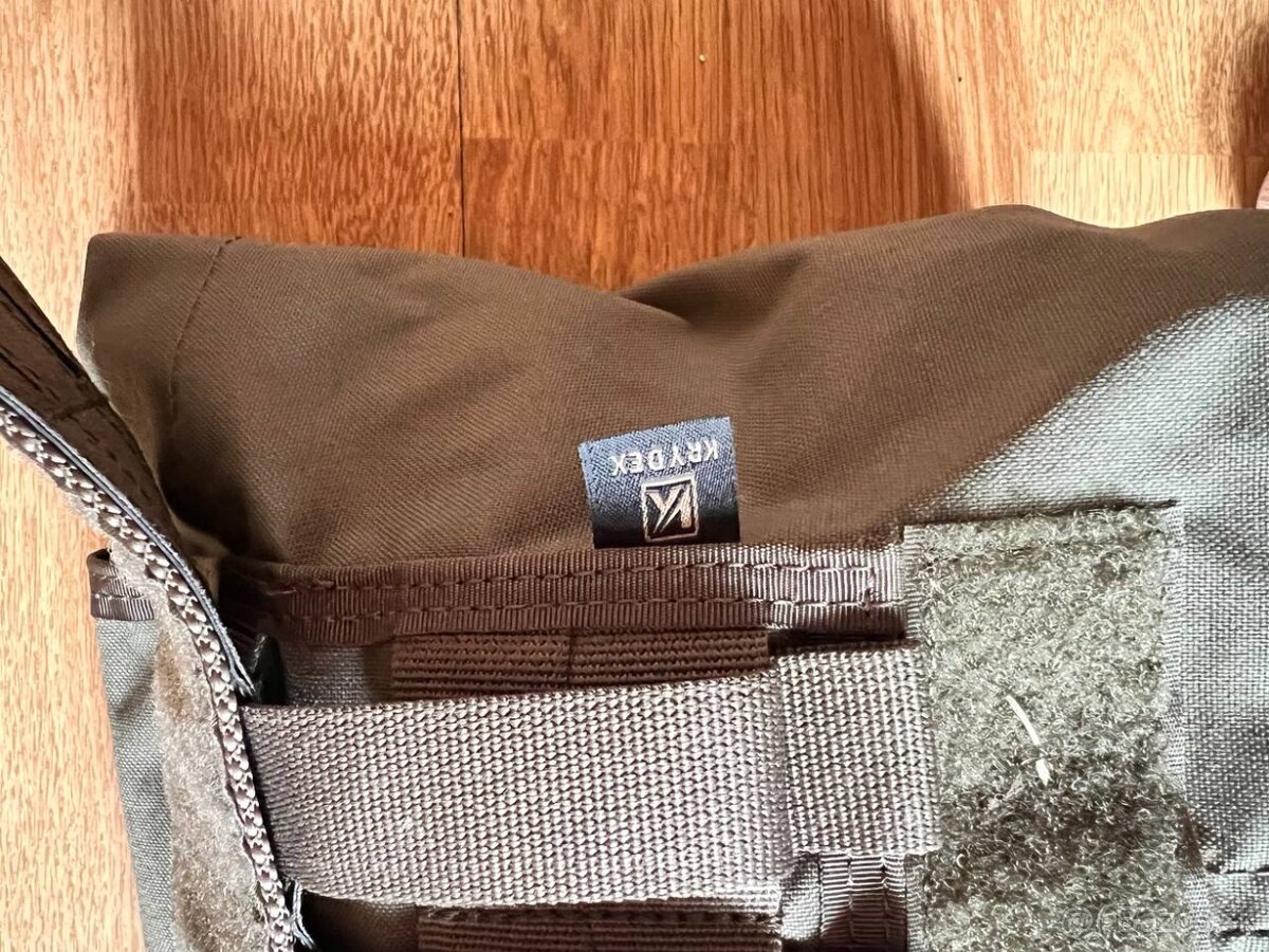 Taktický opasok s molle, odhadzovák na zásobníky RG - 3