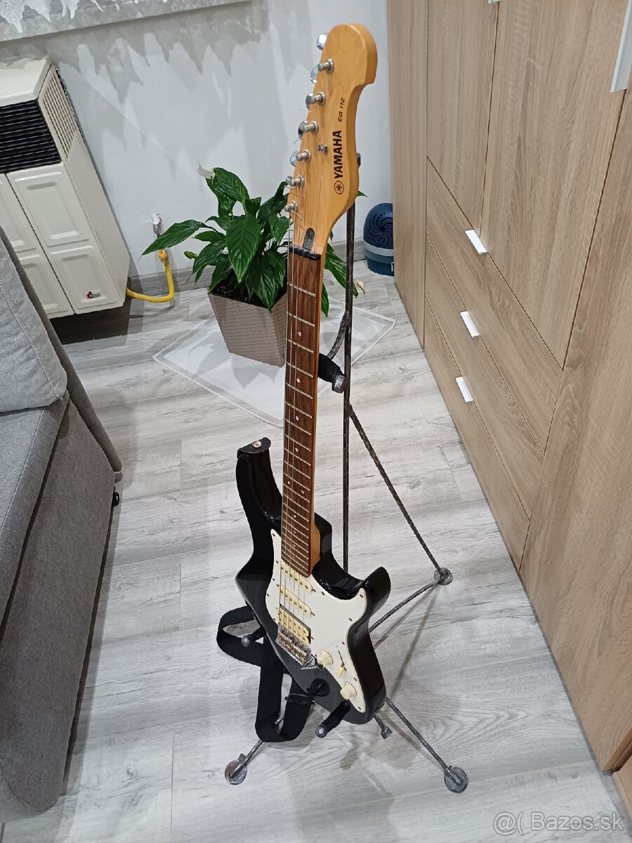 Stojan na gitaru - 3