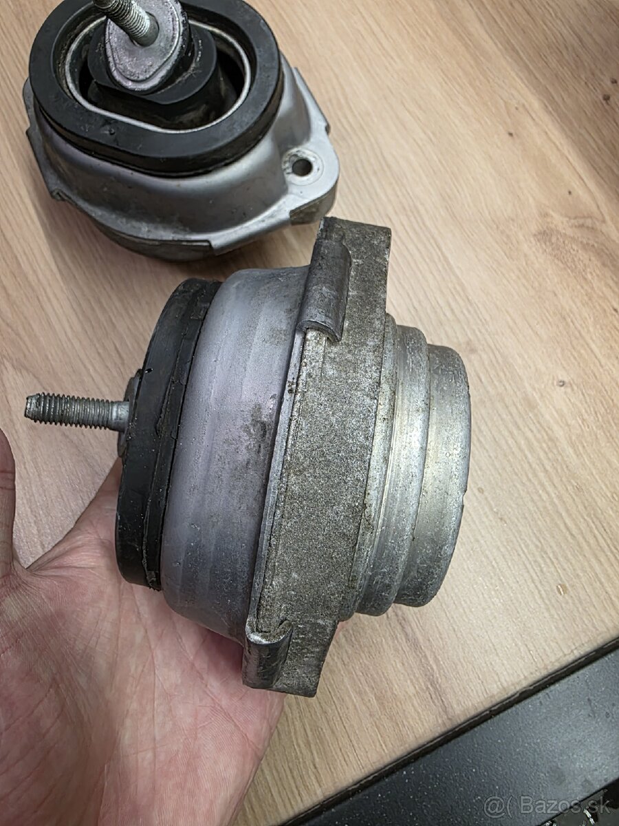 Silenblok motora BMW e53 3.0i - 3