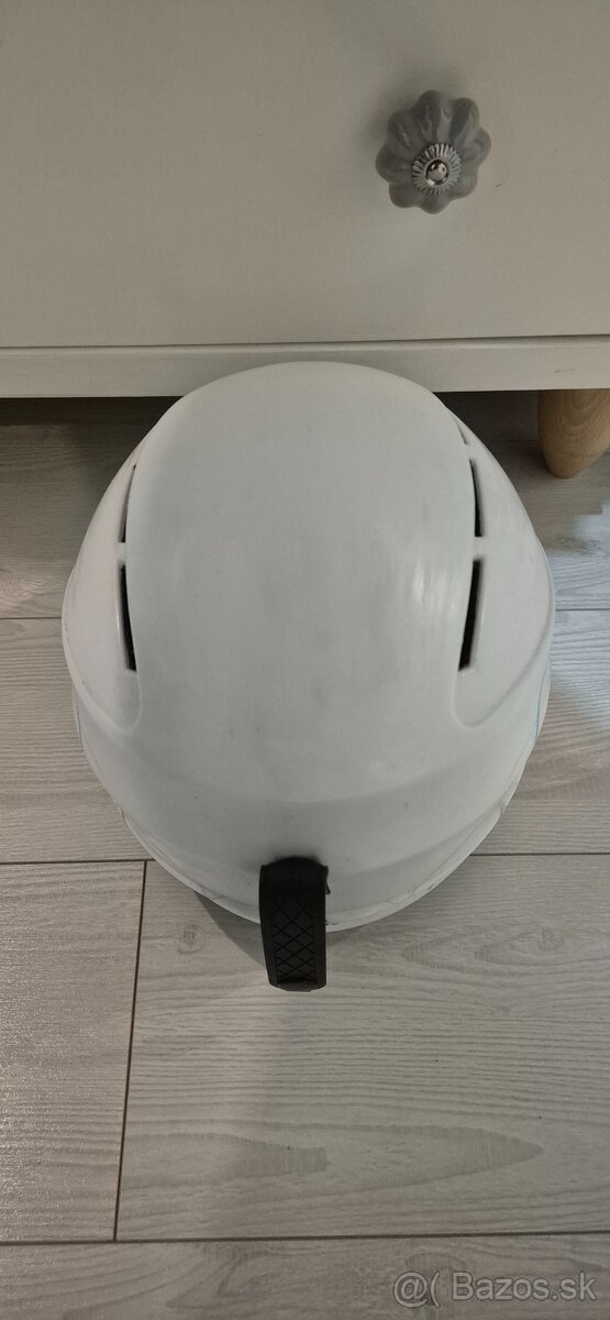 Predám dámsku lyžiarskú prilbu - 3