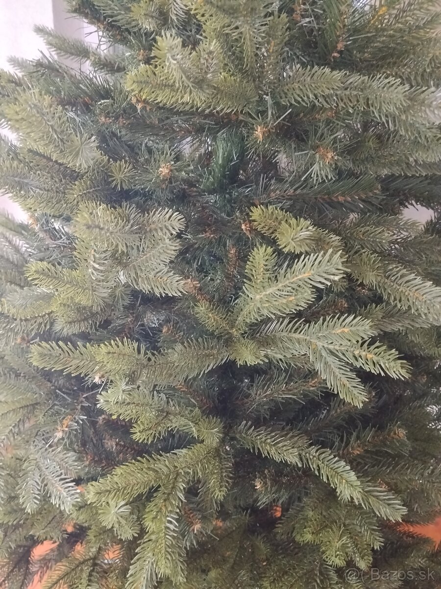 Vianočný stromček 3D - 3