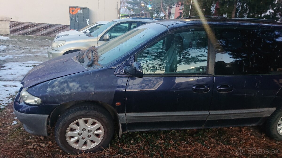 Chrysler Voyager 21,5 TD - 3