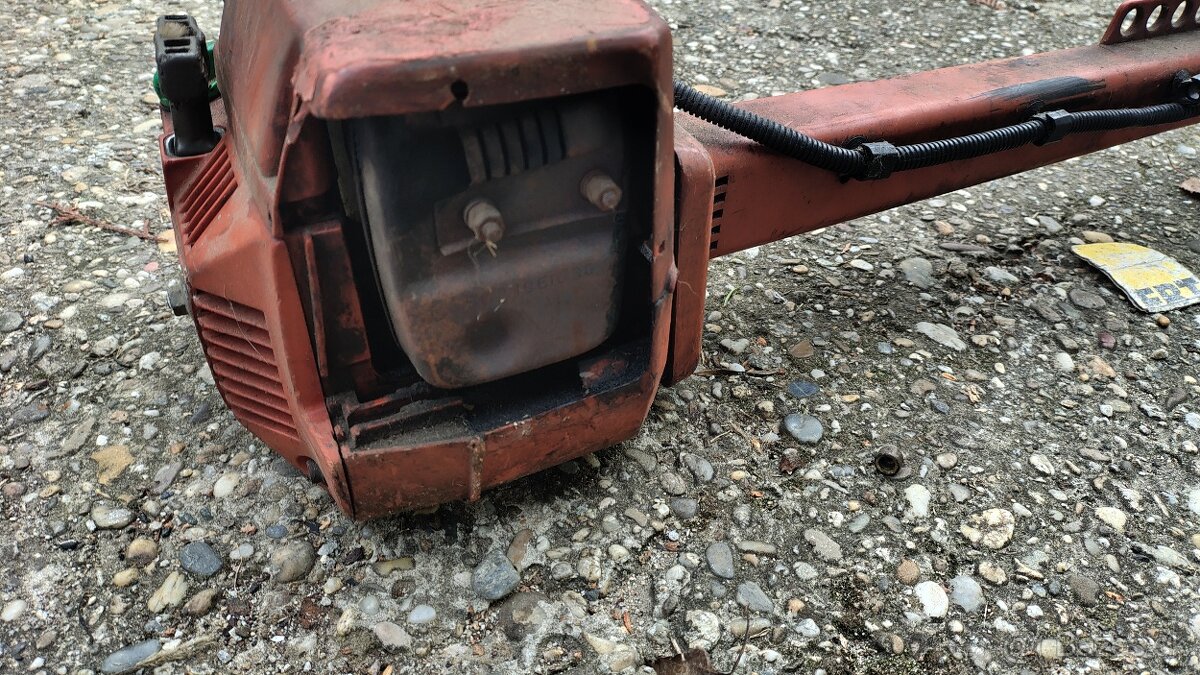 Krovinorez Husqvarna - 3