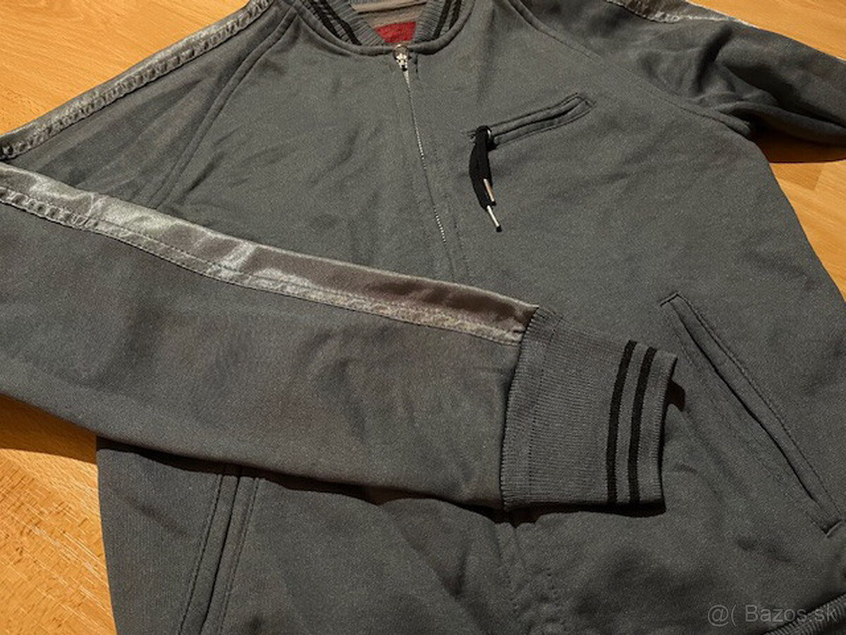 Mikina - veľ. S - 3