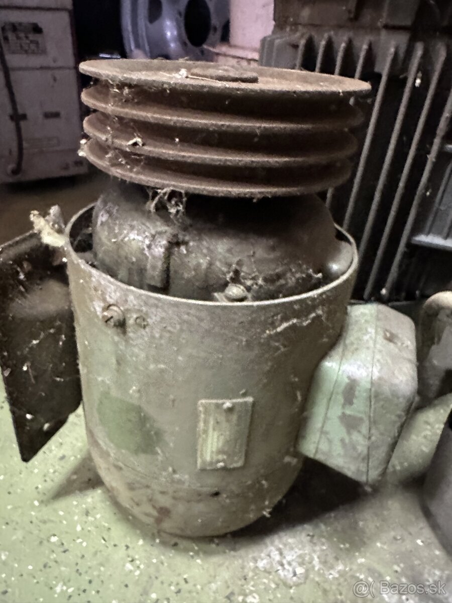 2x Elektromotor vid. štítky - 3