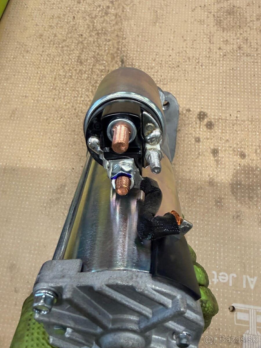 Štartér HC Cargo F032116483 - 3