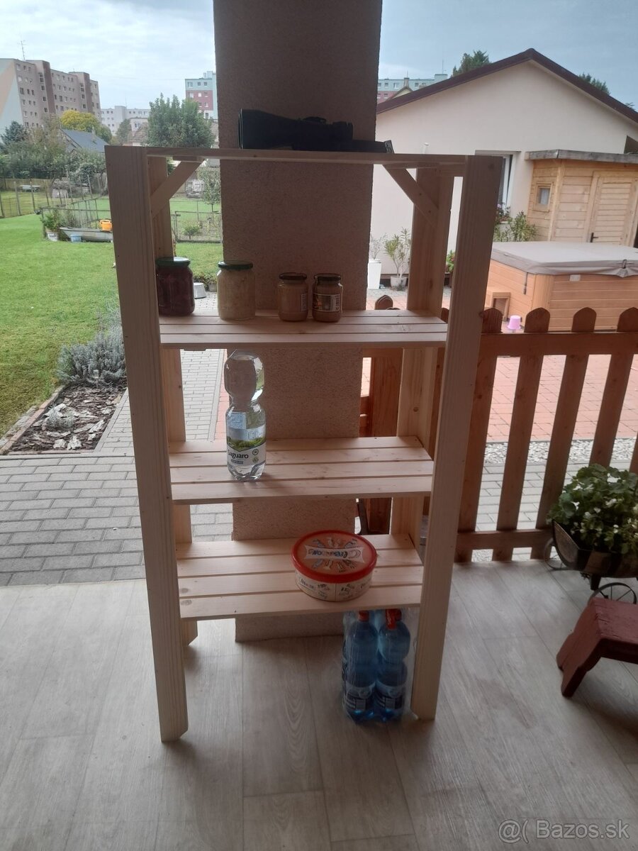 Drevená polica - 3