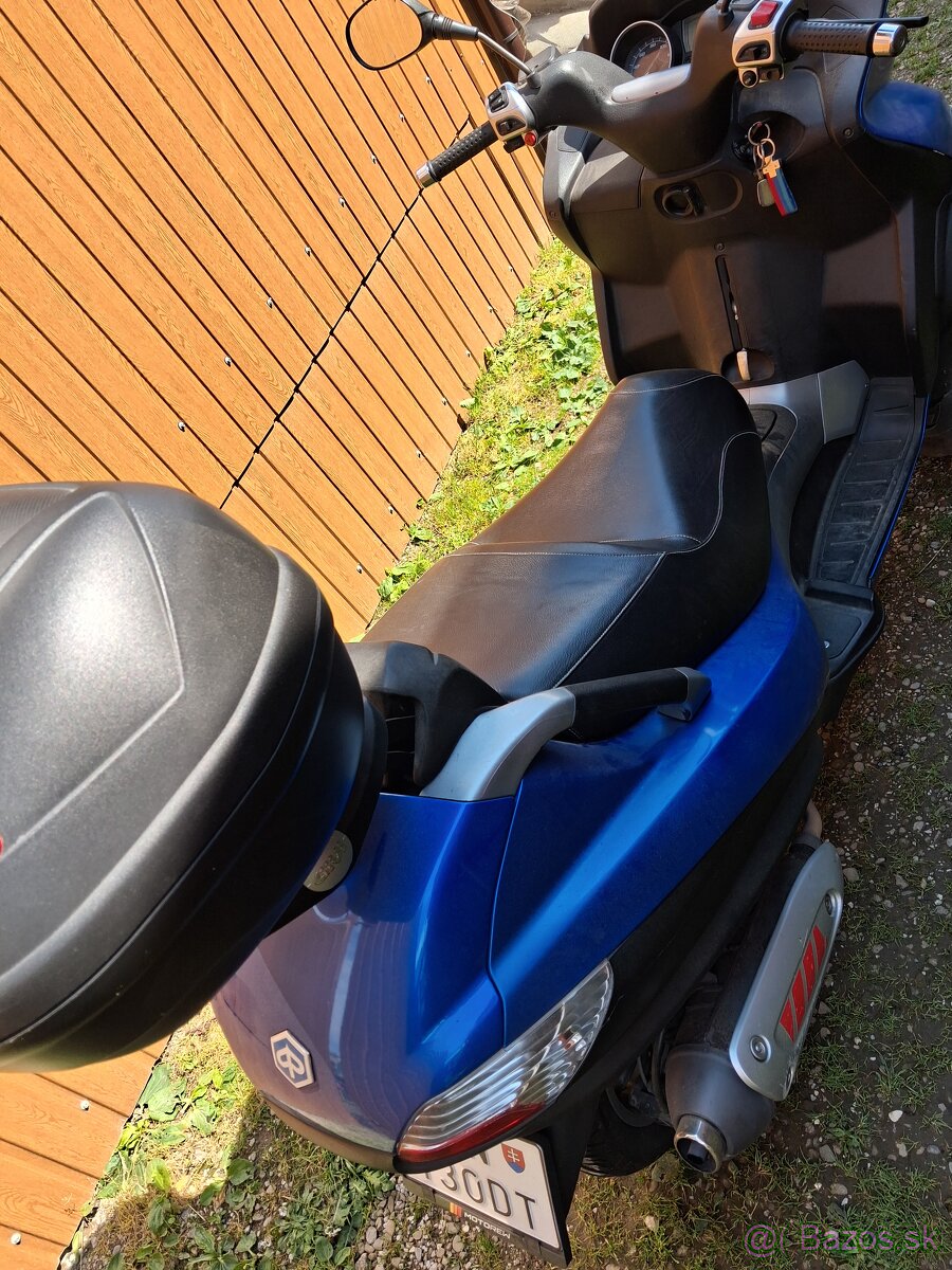 Piaggo 125 MP3 - 3