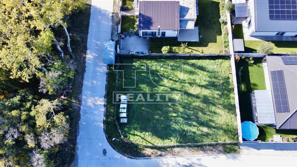 ZAČNITE STAVAŤ EŠTE TENTO ROK POZEMOK V HRUBEJ BORŠI –... - 3