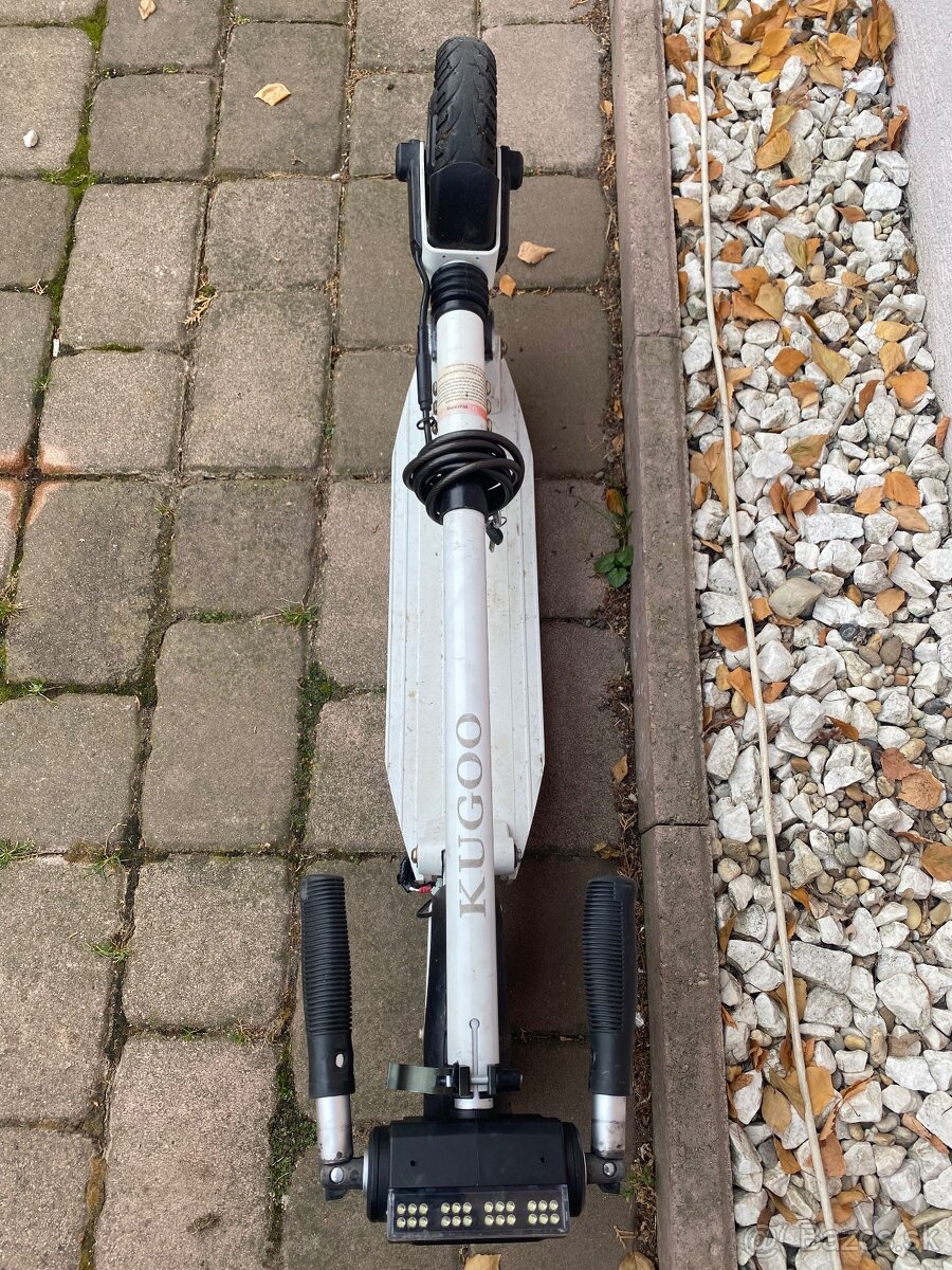 Elektro kolobezka Kugoo - 3