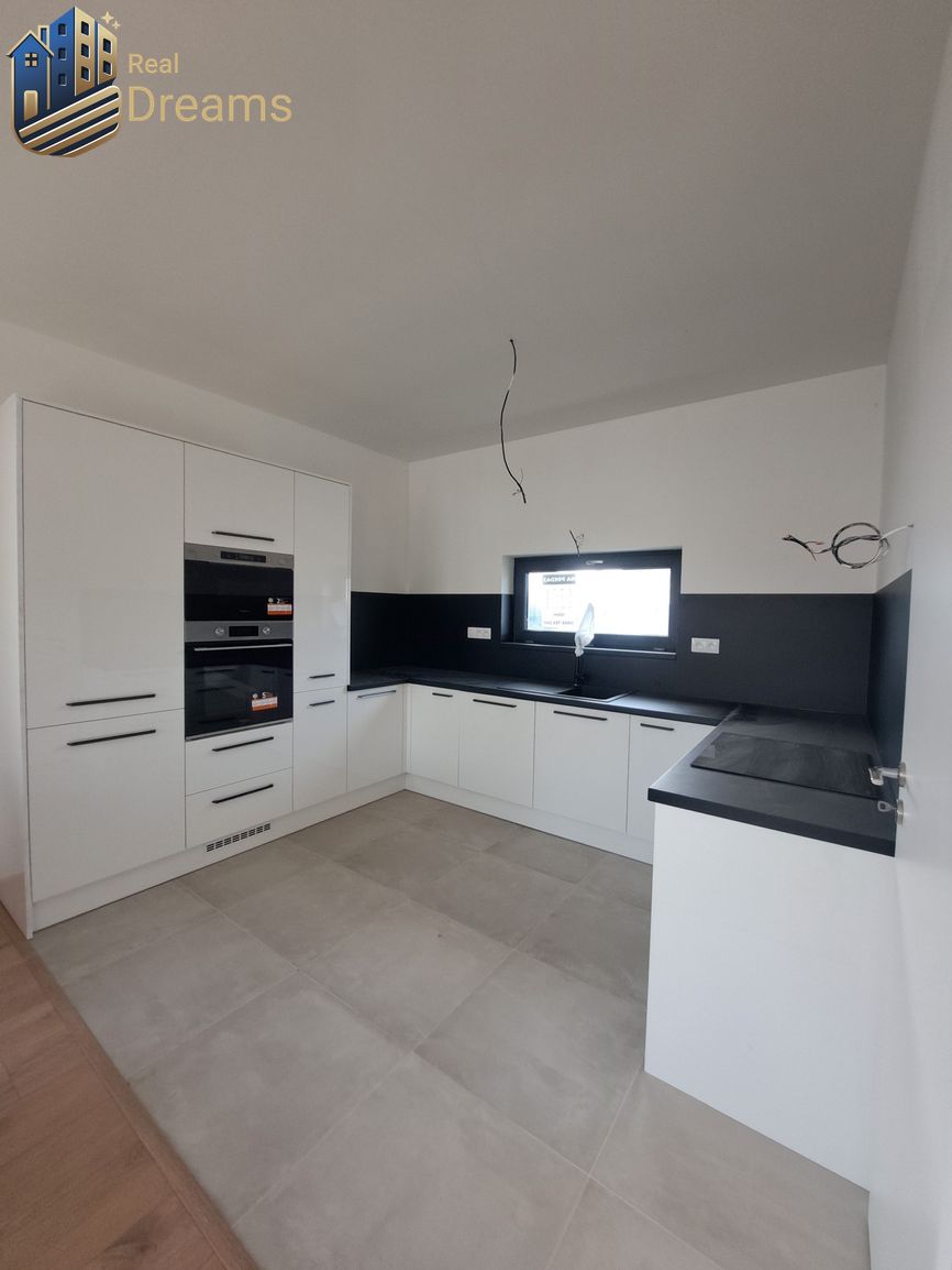 REZERVOVANÉ Posledná novostavba 4-izbového dvojdomu v štand - 3