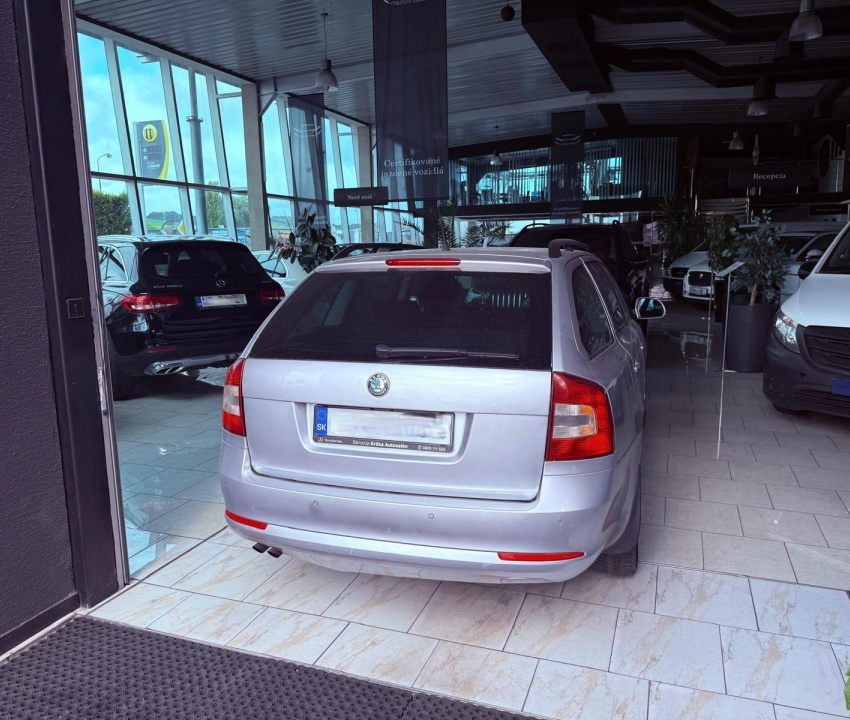 Škoda Octavia 1,6 TDi 4x4 , 12 mesačná záruka, jazdené - 3