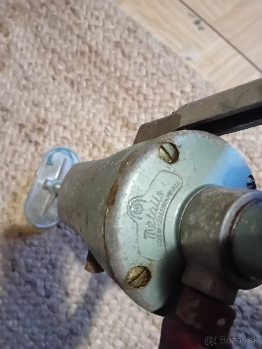 ručná vŕtačka - 3