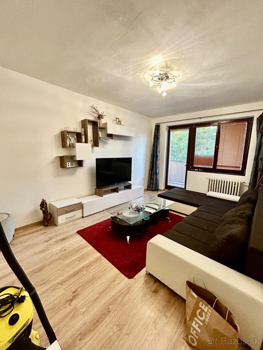 4-izbový byt pre študentov – 15 minút od Nitry (3–6 osôb) - 3