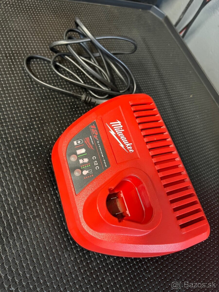 Nabíjačka Milwaukee original c12c - 3