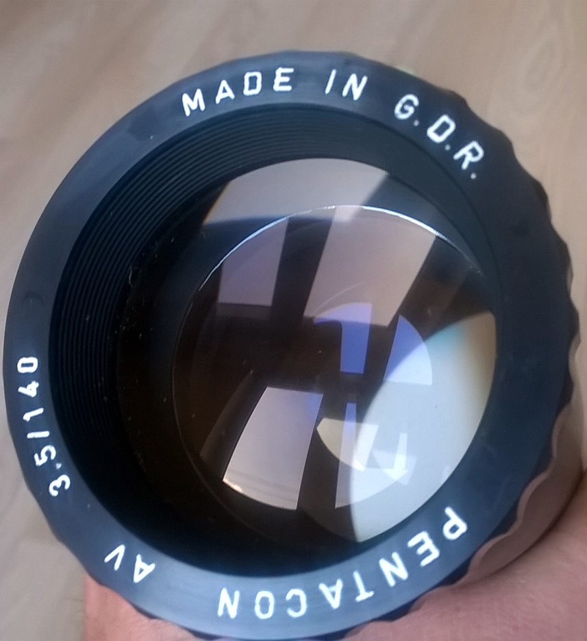 projekčný objektív - 3