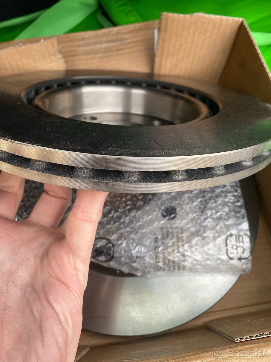 Sada bŕzd Brembo 09.5802.24, 2 kusy - 3