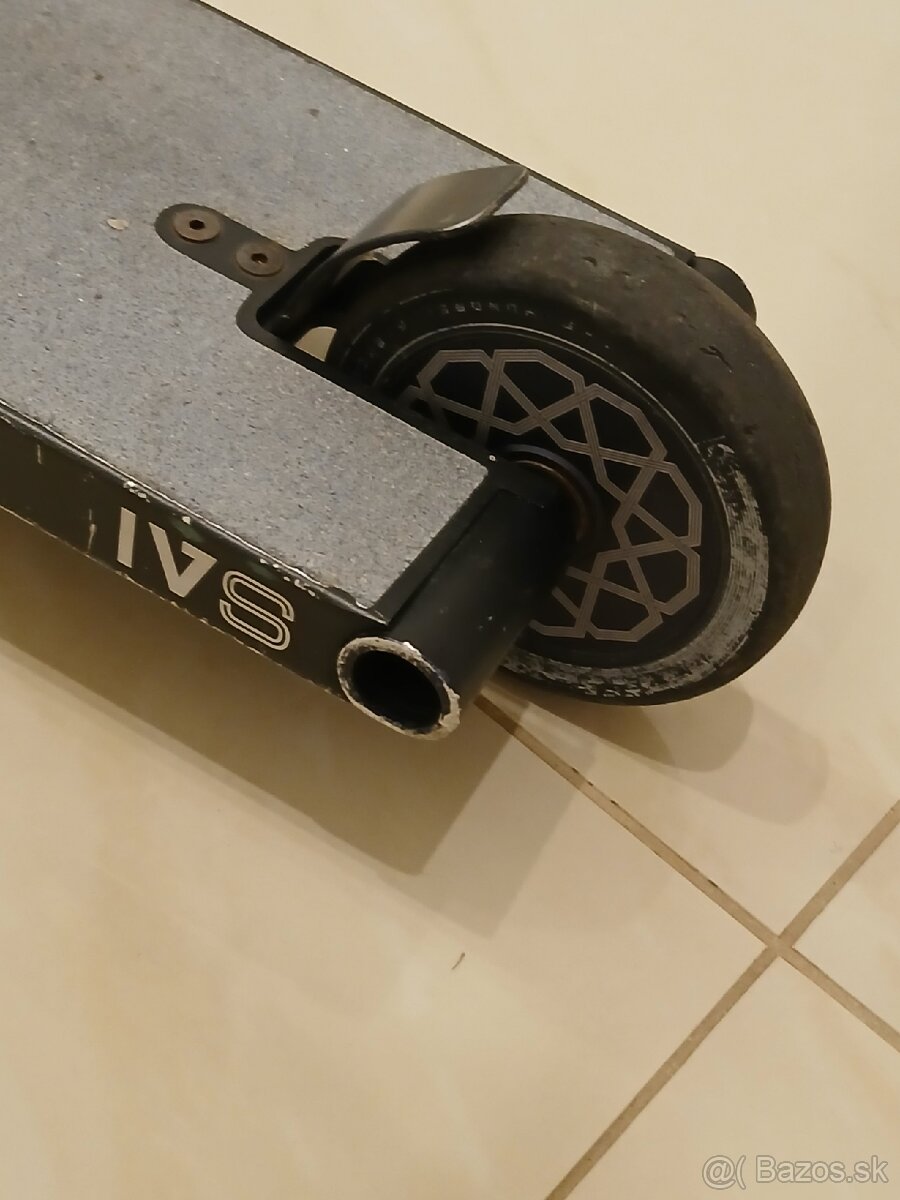 Streetová freestyle kolobežka - 3