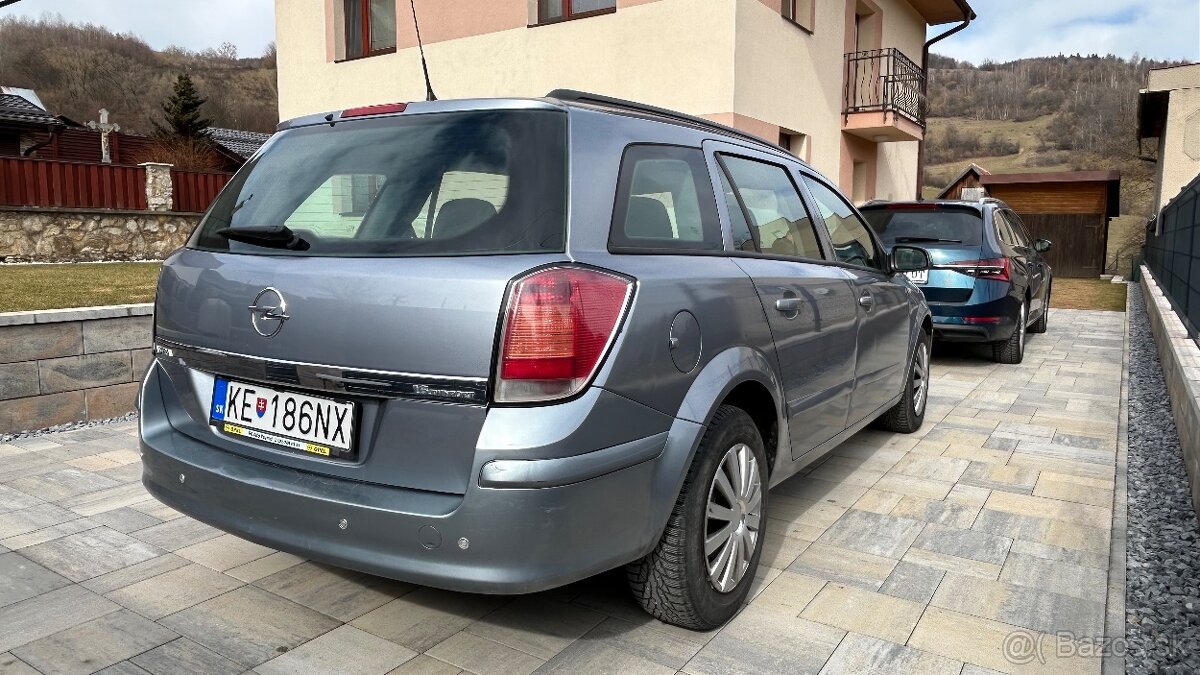 Opel Astra H Caravan 1.4 66kw - 3