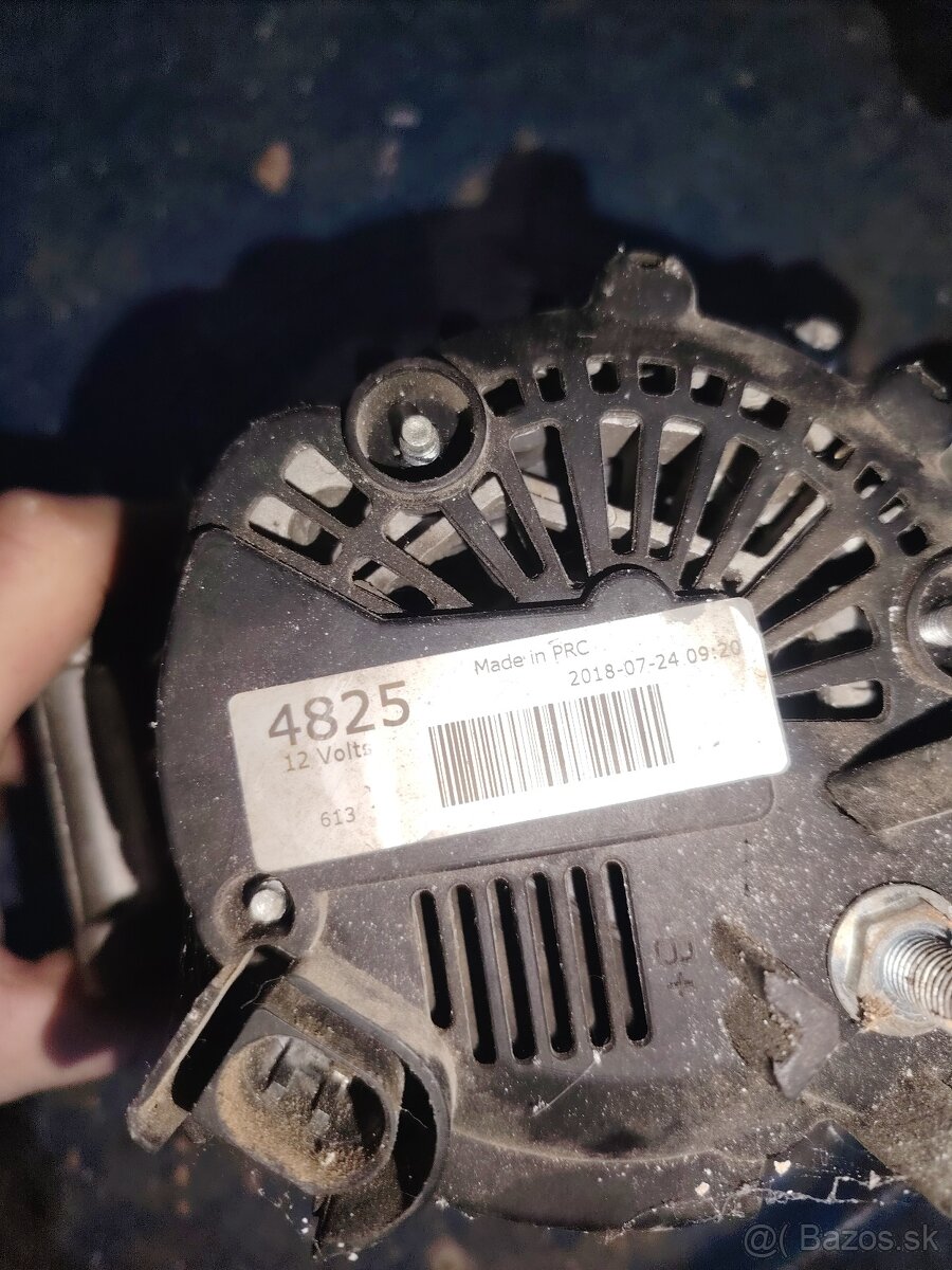 alternátor Mercedesu Benz C180 W204 - 3