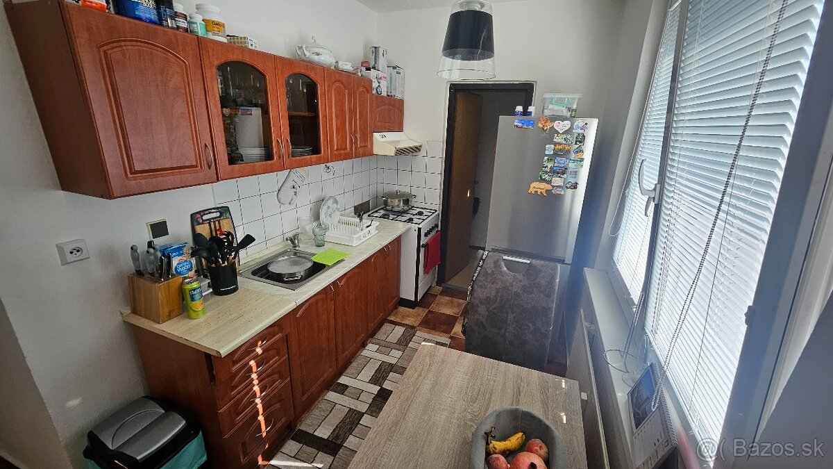 Prenájom - 1 izbový byt - Poltár - 3