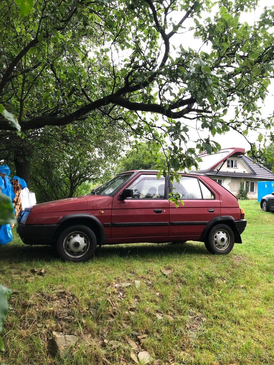 Skoda favorit 135 - 3