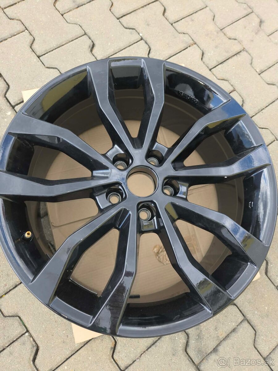 Predám originál diky Autec Uteca r18 5x112 ET 38 - 3