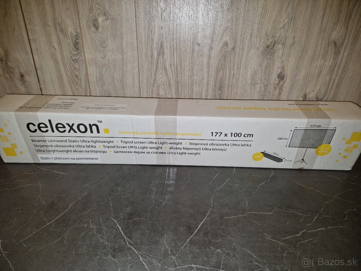 Projektor a plachta na premietanie - 3