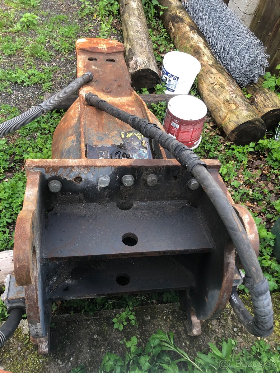 Hydraulicke kladivo H110 CATERPILLAR - 3