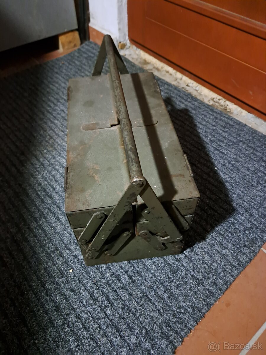 Plechový box na náradie - 3