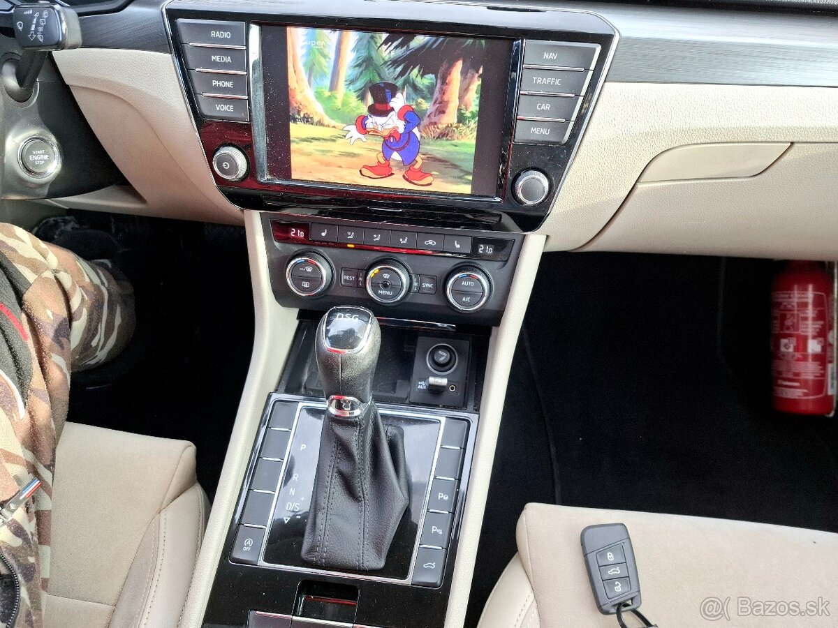 Škoda Superb Combi 2.0 TDI Style DSG 110kw,alcantara,kessy - 3