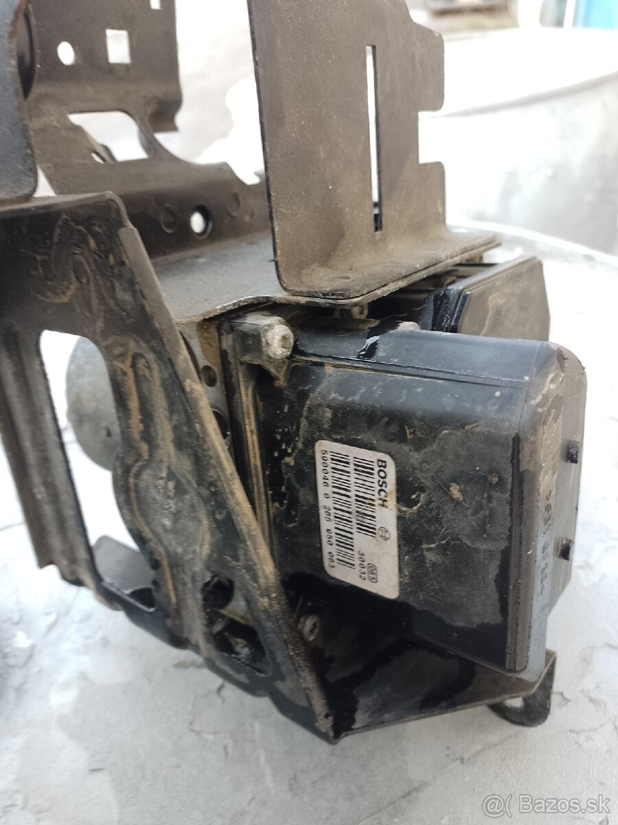 3u0614517d riadiaca jednotka ABS ESP - 3