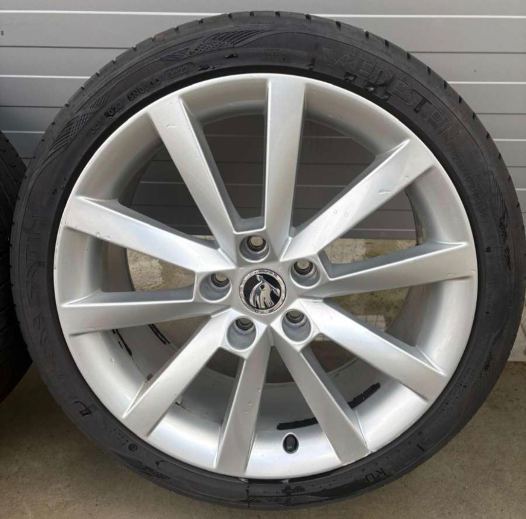 Škoda Alaris R18 5EO6010250 - 3