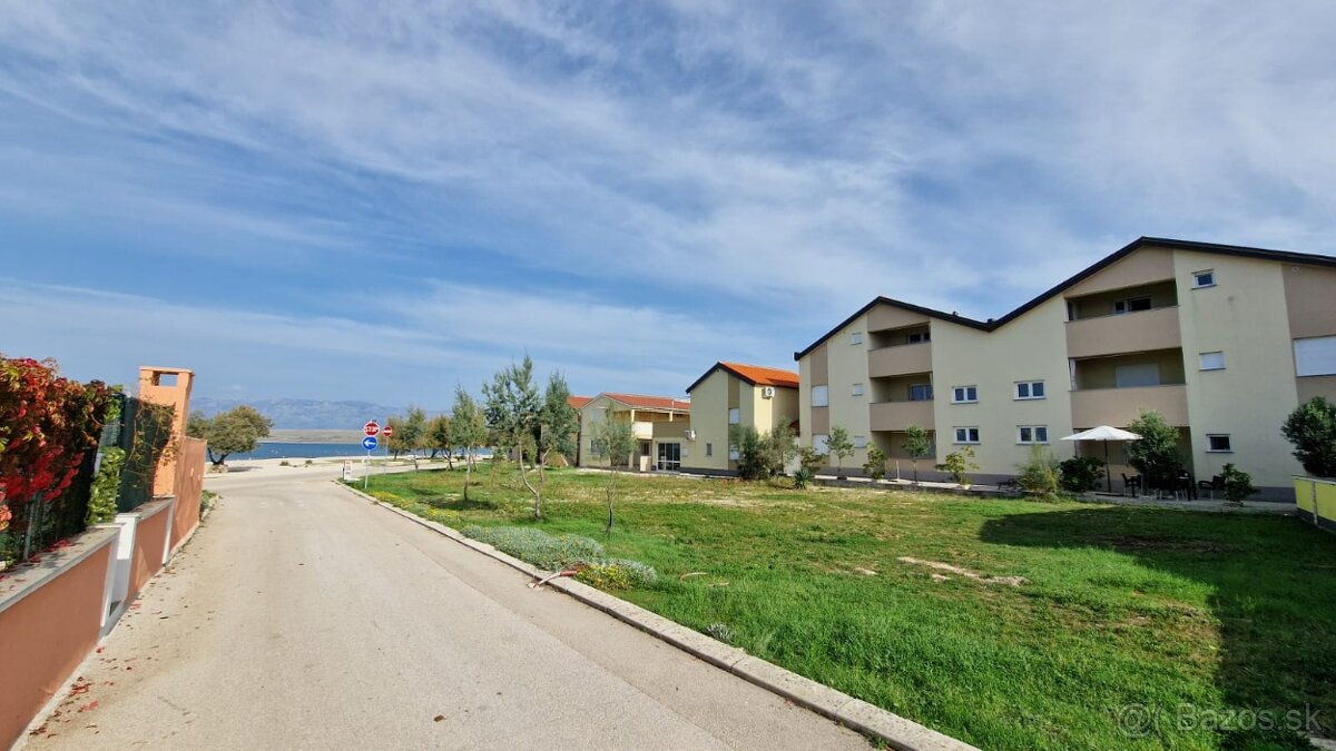 Chorvátsko pekný dvojspálňový apartmán prvý rad pri mori - 3