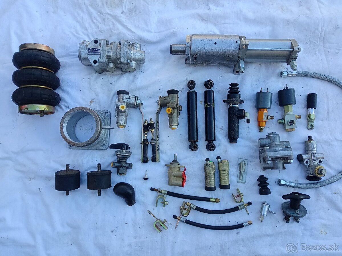 Liaz 150 a Karosa 734-6 diely - 3