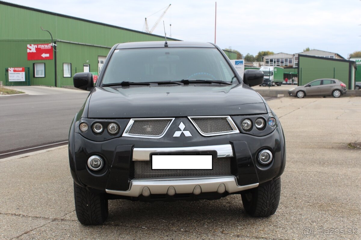 Mitsubishi L200 2.5 DI-D Double Cab Intense - 3
