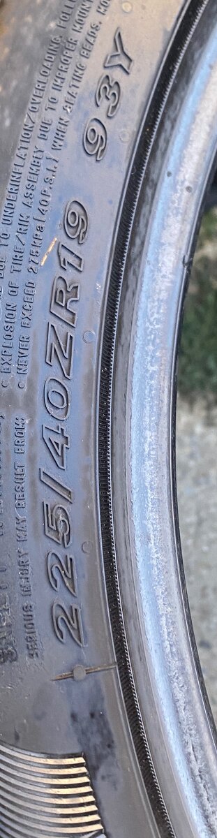 225/40zr19 93Y Letné pneu - 3