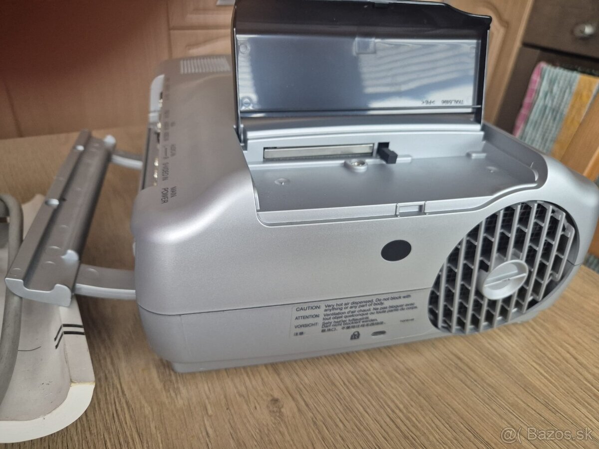 Panasonic PT-L712NTE - 3