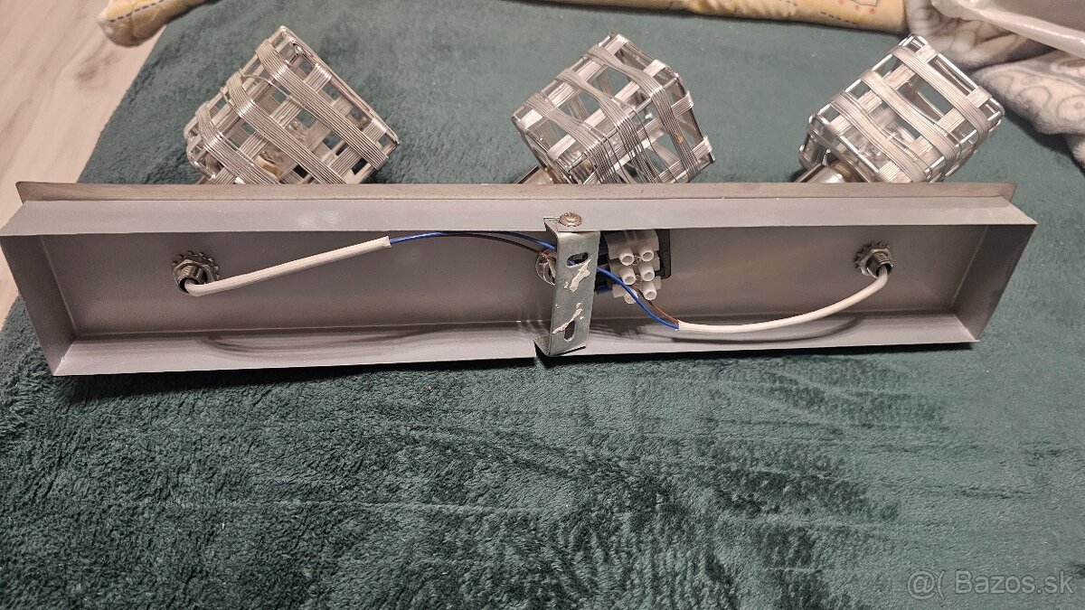 Predam svietidla. - 3