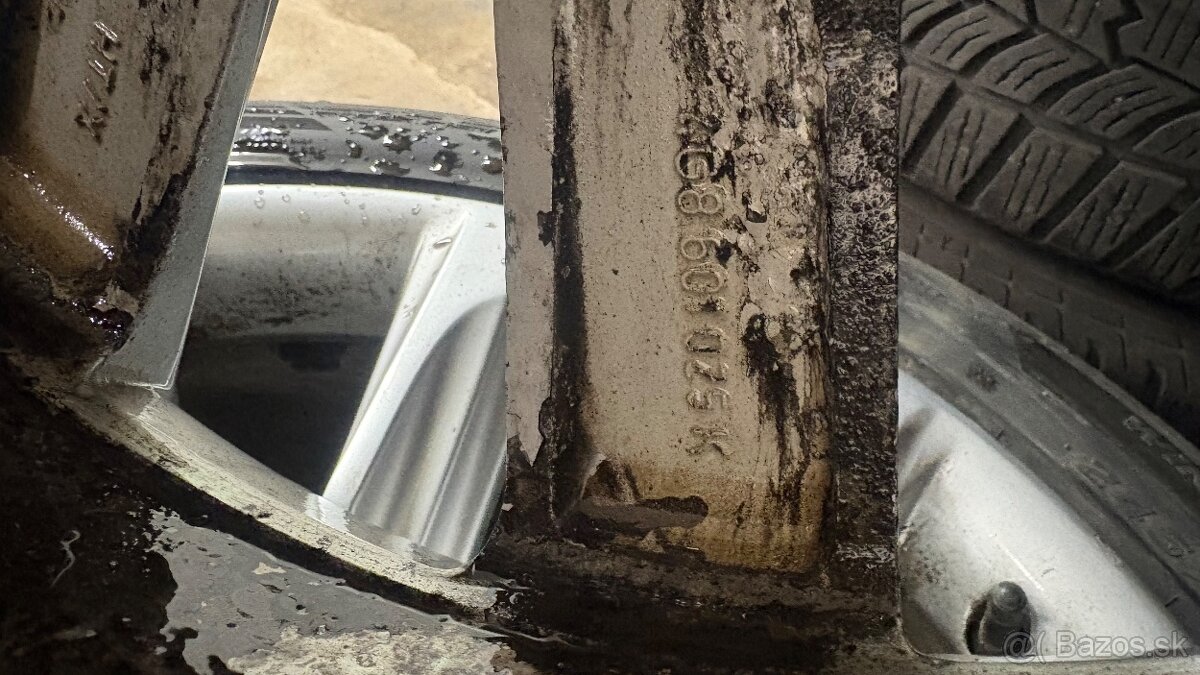 Originál Audi R19 - 3