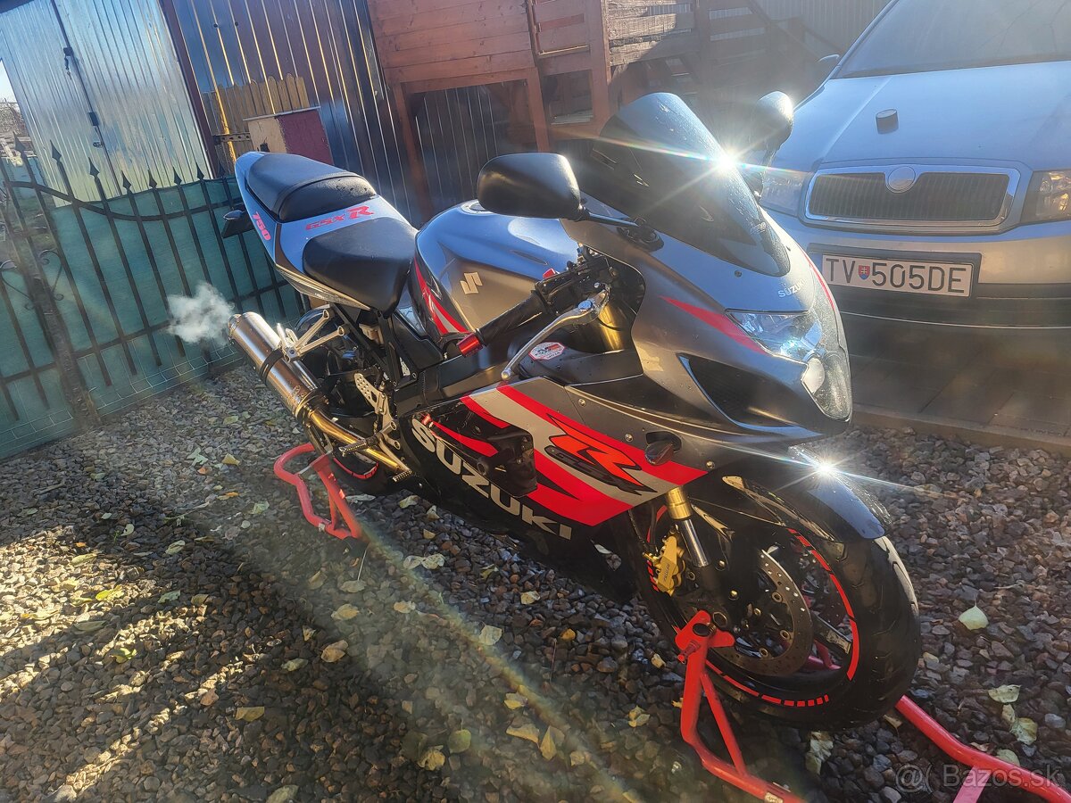 Suzuki gsxr 750 - 3