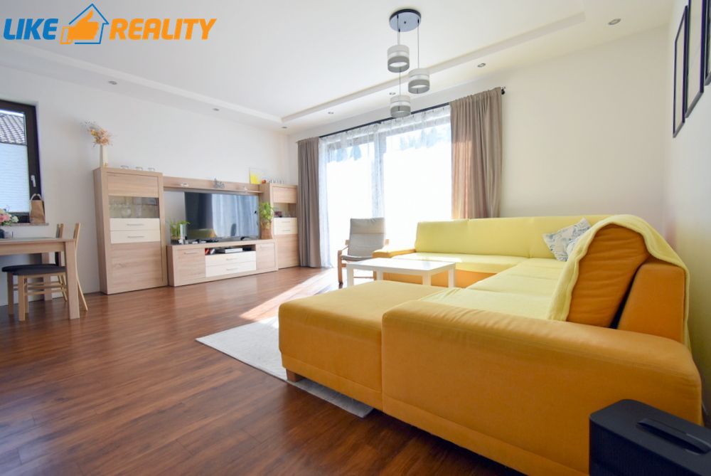 Rodinný dom s bazénom a altánkom Martin- Priekopa - 3